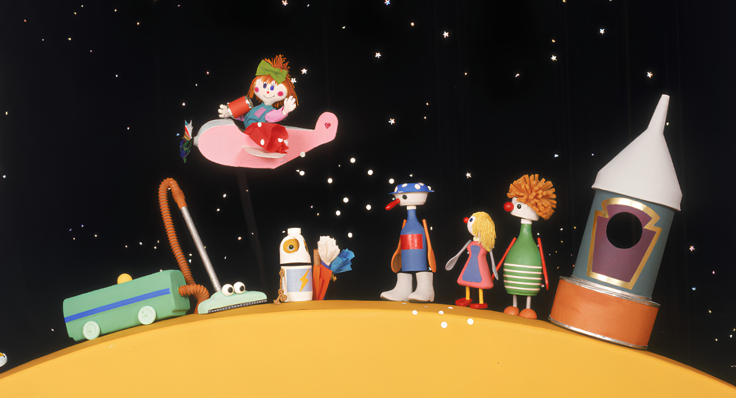 Button Moon 1440 X 780